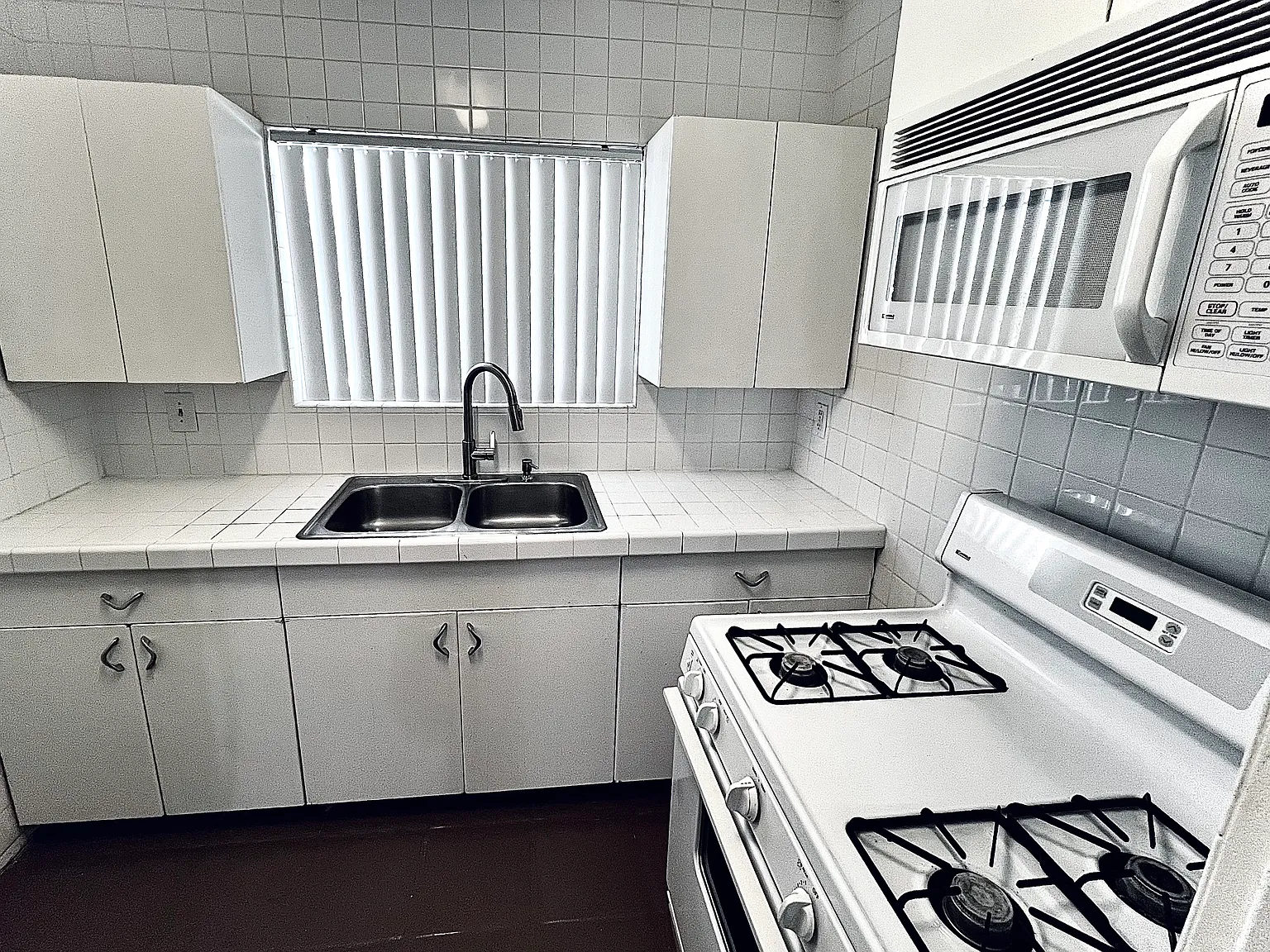 1 bed, 750 sqft, $1,595 — Photo 4