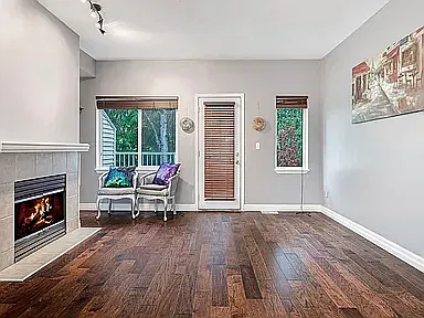 2 bed, 1086 sqft, $2,500 — Photo 2