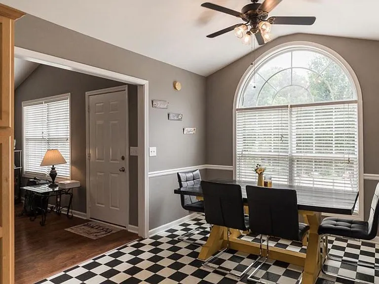 130 Pine Bark Ln — Photo 4