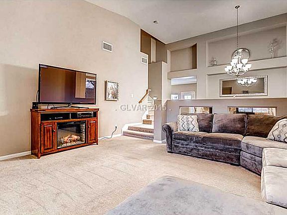5th image of 9785 Pioneer Ave