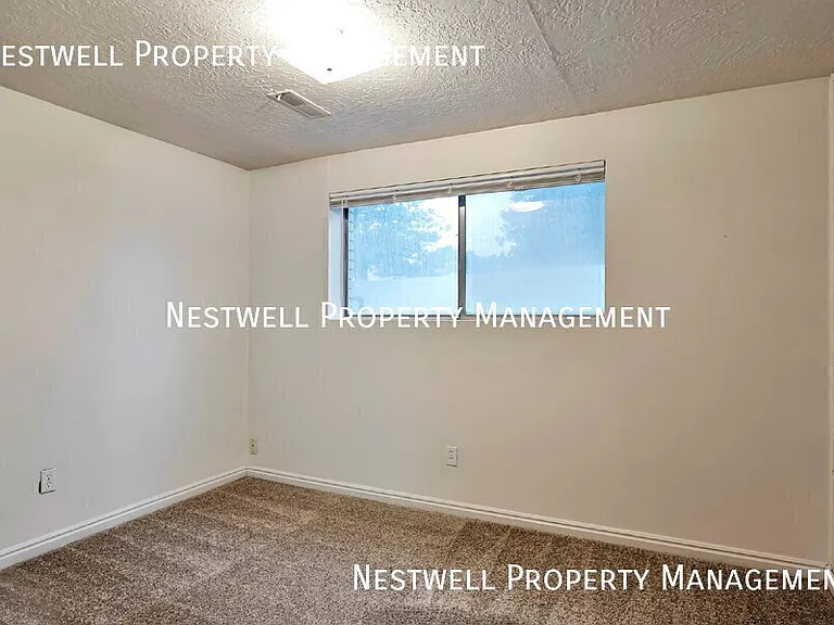815 E Dusty Rock Pl — Photo 22