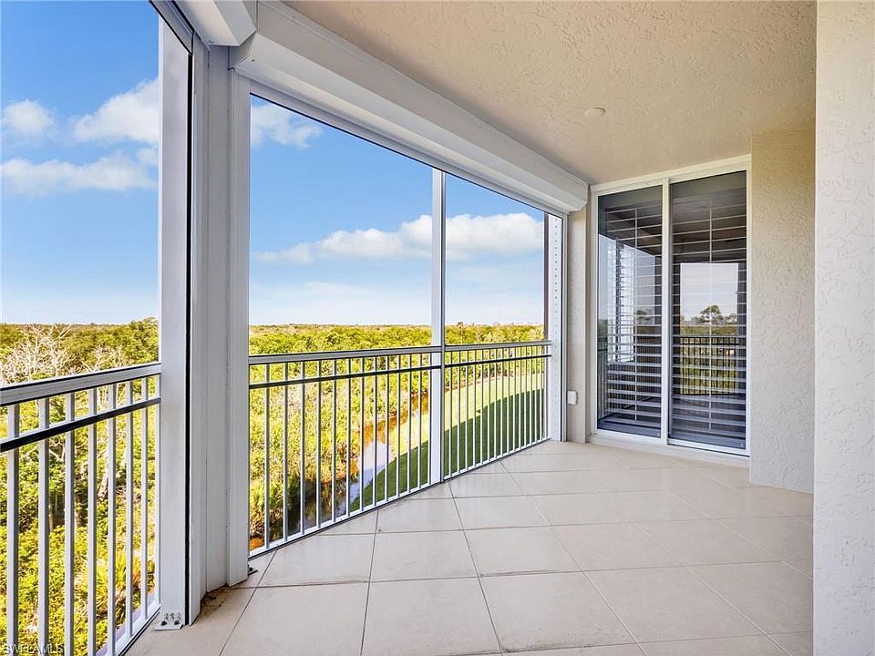 1st image of 1001 Arbor Lake DR #202