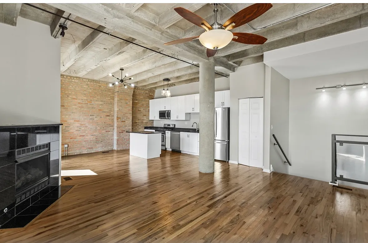 Building Photo - 809 E 40th St #3-5