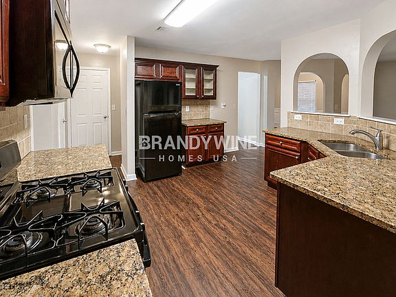 5th image of 6877 Estepona St