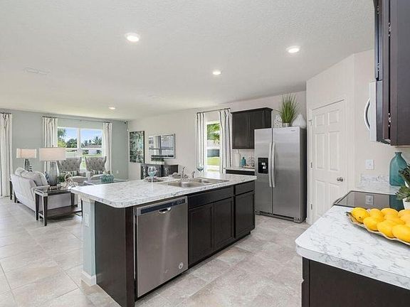 2nd image of 1041 SW Jacqueline Ave