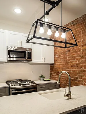 Rented by Compass | media 44