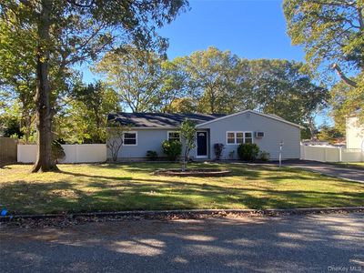 7 Filmore Avenue, Coram, NY, 11727