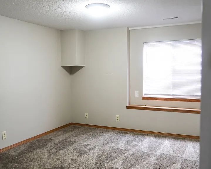 123 N Florence St — Photo 12