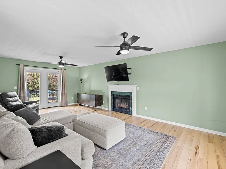 48 Boyington Blvd — Photo 6