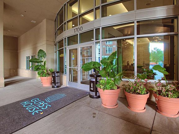 2nd image of 1700 Bassett St Unit 1806