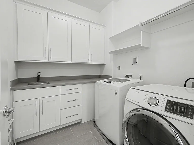 2713 Kinsley Oaks Dr — Photo 5