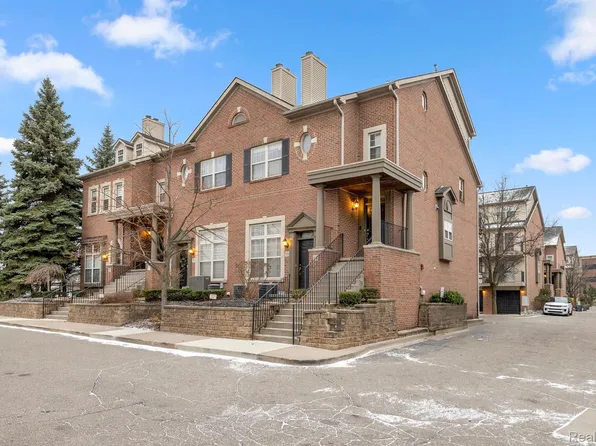 15 W Village Ln, Dearborn, MI 48124