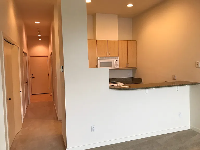 Downtown Mercer Island designed by Roger Newell — Photo 31