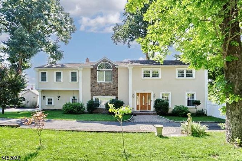 1st image of 61 Intervale Rd