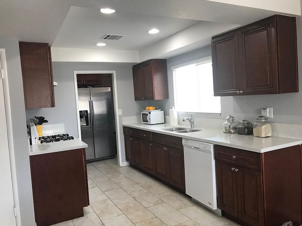 2nd image of 7212 Santa Cruz Cir
