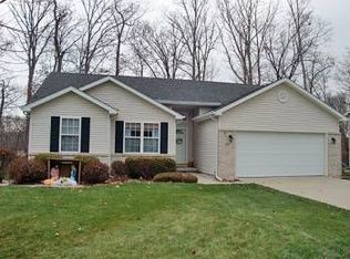 709 Galway Dr, Valparaiso, IN 46385
