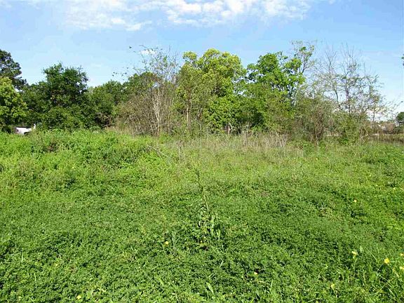 5th image of 960 Hillebrandt Acres