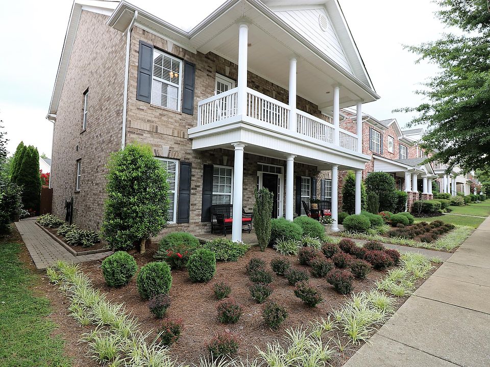 1st image of 317 Meadowglade Ln