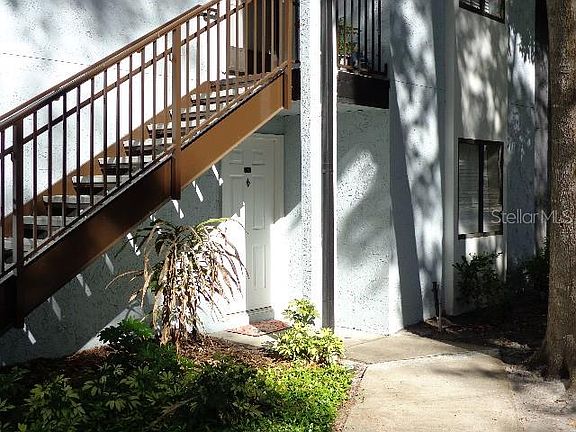 2nd image of 208 Riverbend Dr Unit 101