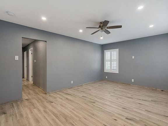 4th image of 544 E Granada Ct #A