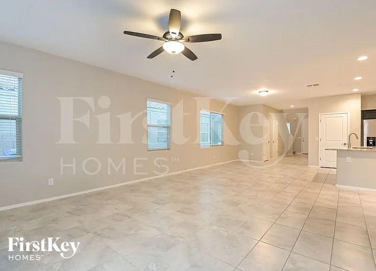 7510 S Rancho #VIA — Photo 4