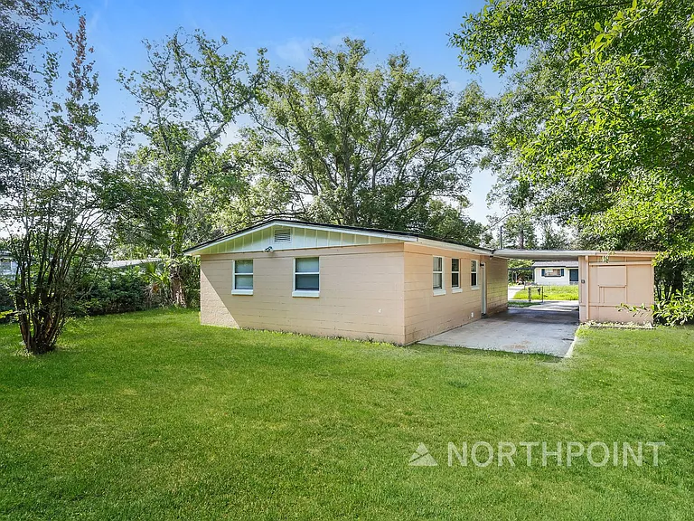 6813 Tinkerbell Ln — Photo 14