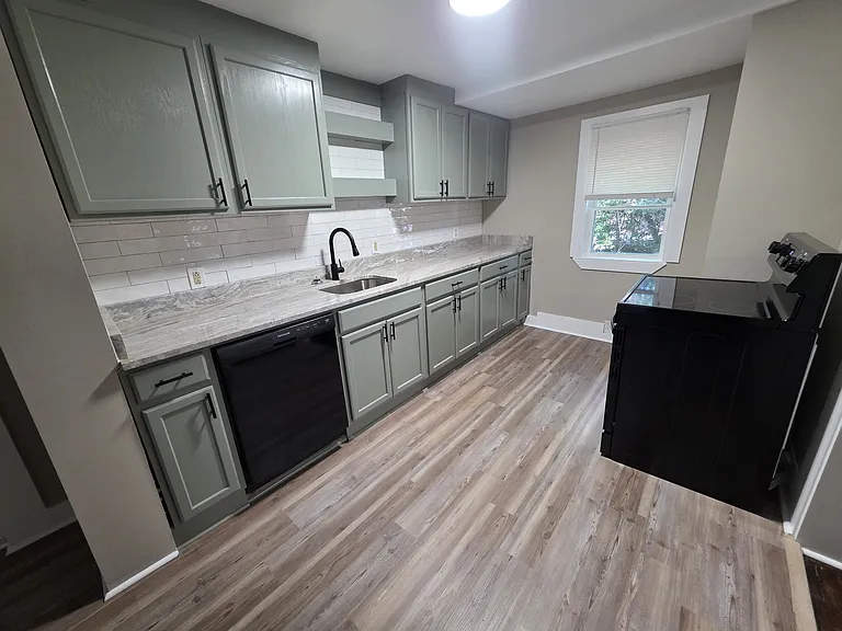 1510 Cleveland St — Photo 6