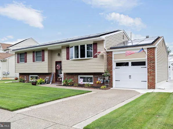 301 Roberts Ave, Bellmawr, NJ 08031