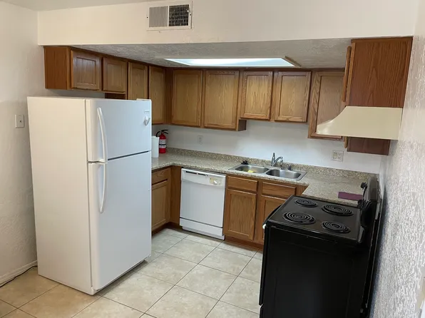 1030 Meadowlark Ct SE APT 2, Rio Rancho, NM 87124