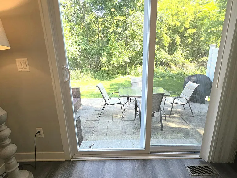 418 W Ellen St — Photo 24