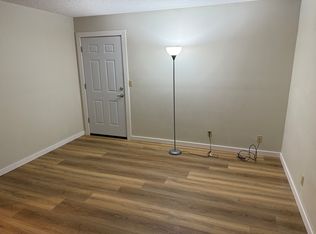 515 W Grant Ave #3, Charleston, IL