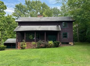 2533 River Rd, Willoughby Hills, OH 44094