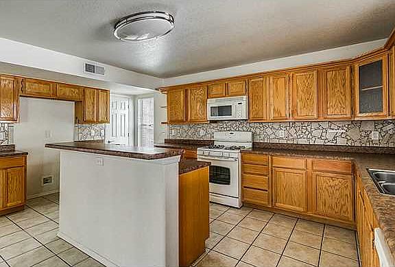 5th image of 12417 Paseo Alegre Dr