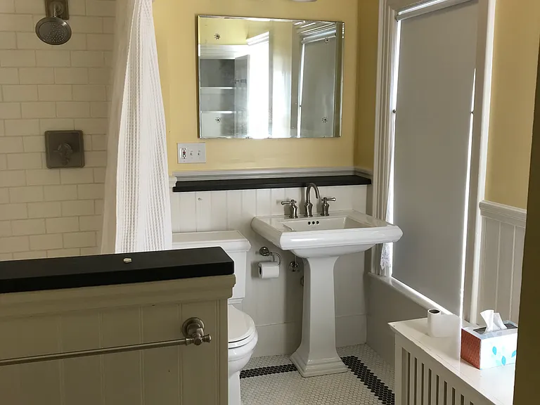 2nd floor bath