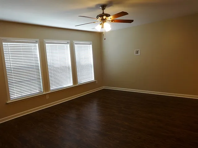 409 Cotton Hope Ln — Photo 6