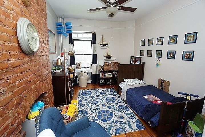 1st image of 168 1st Ave #4R