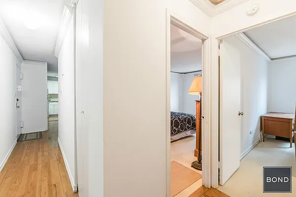 Sold by Bond New York | media 13