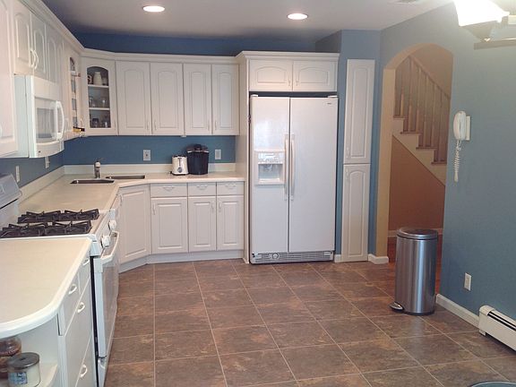 Modern large kitchen