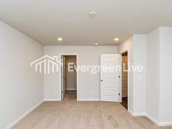 5th image of 548 Hodge Rd