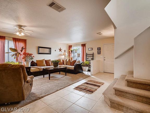 3rd image of 943 High Plains Dr