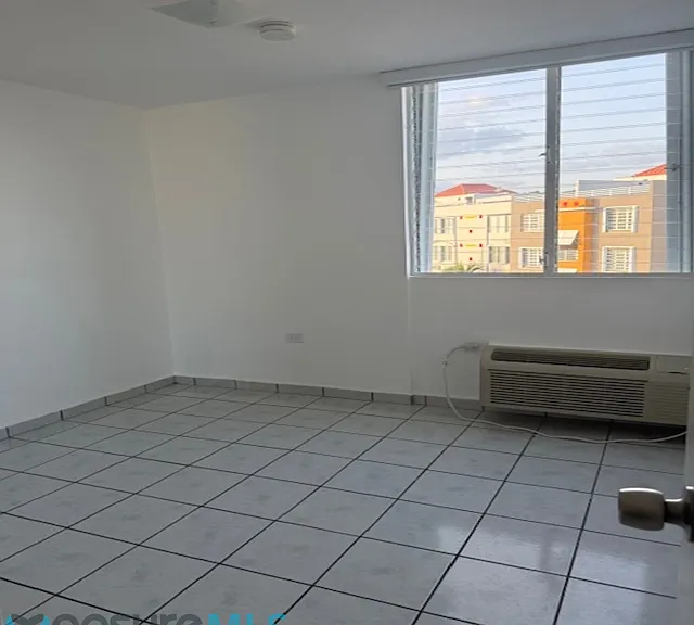 Cll Miguel Pou Boulevard #402 — Photo 9