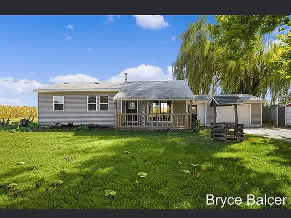 3667 Bradford Rd, Ionia, MI 48846
