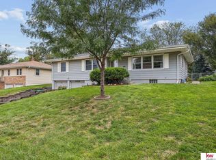 5010 Castelar St, Omaha, NE 68106