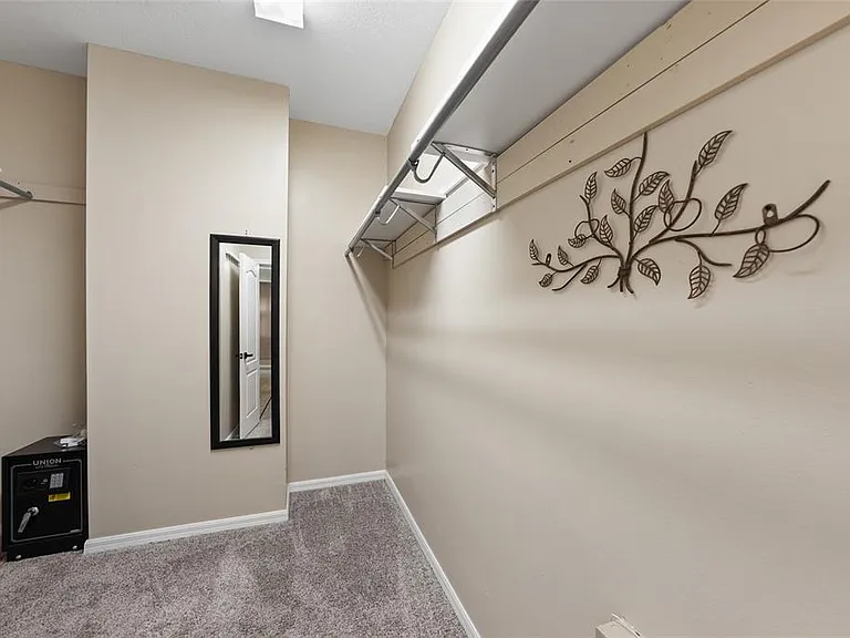 13804 Sigler St — Photo 25