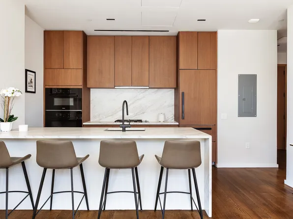570 Broome Street 8A image 3 of 11