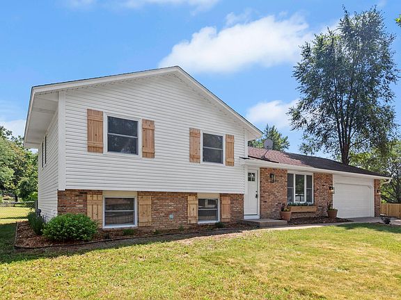 3rd image of 7541 Immanuel Avenue Ct S