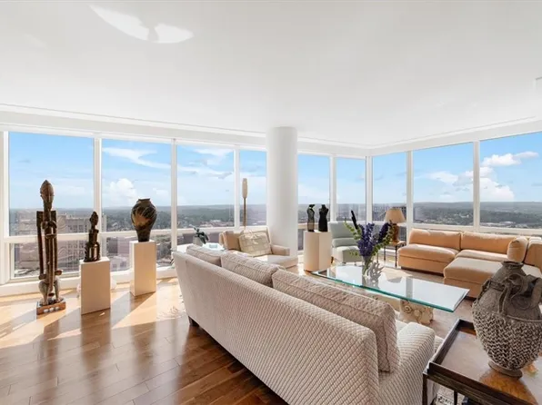 1 Renaissance Square #33EF, White Plains, NY 10601