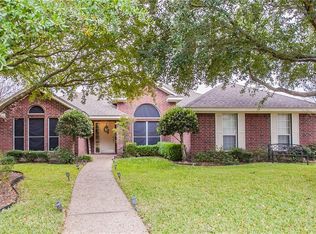 129 E Chapman Rd, Hewitt, TX 76643