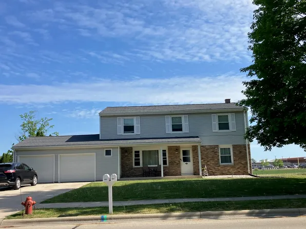 280 Martin Dr, Fredonia, WI 53021