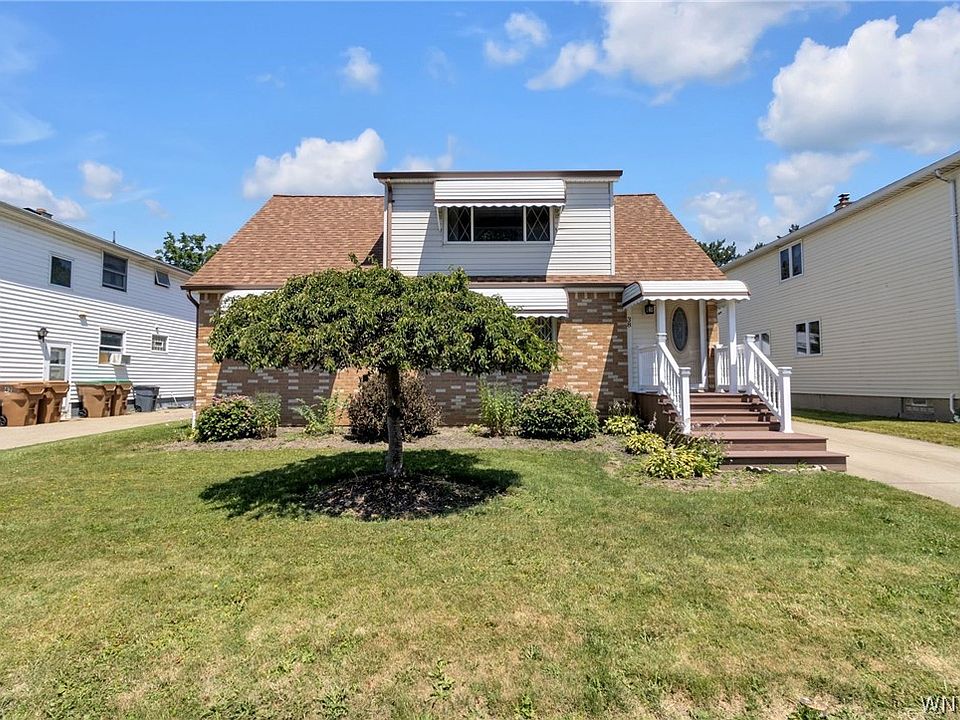 1st image of 38 Wells Ave
